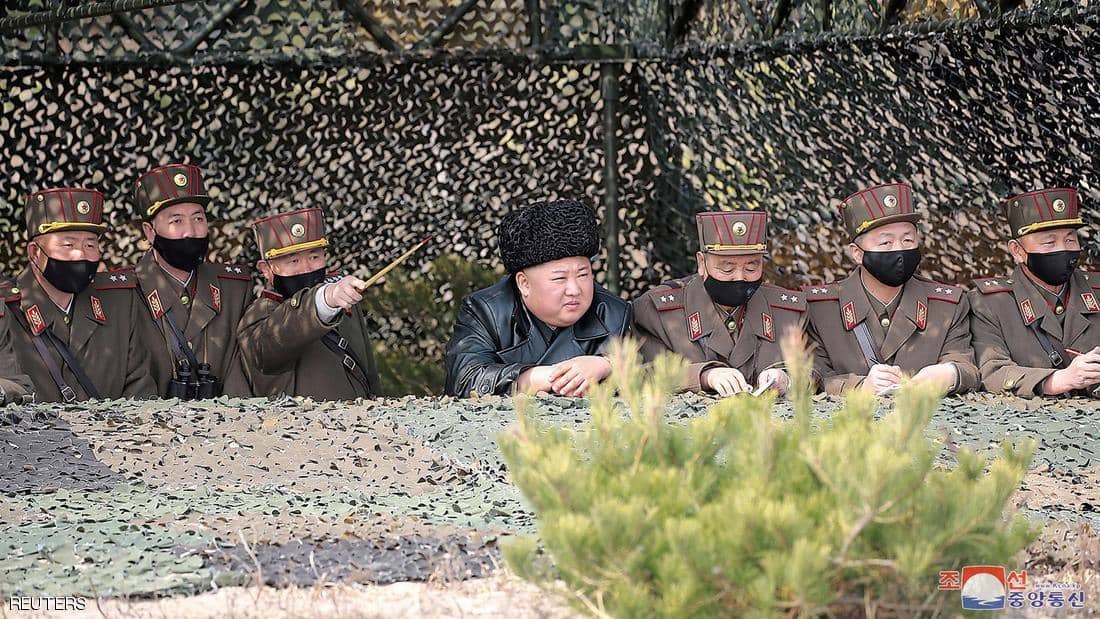 The North Korean leader appeared in the picture without a mask
