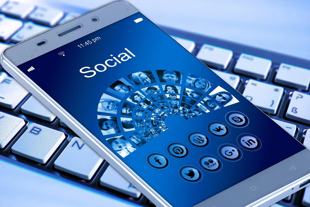6 Things not to be shared on social media, Image Source: PixaBay
