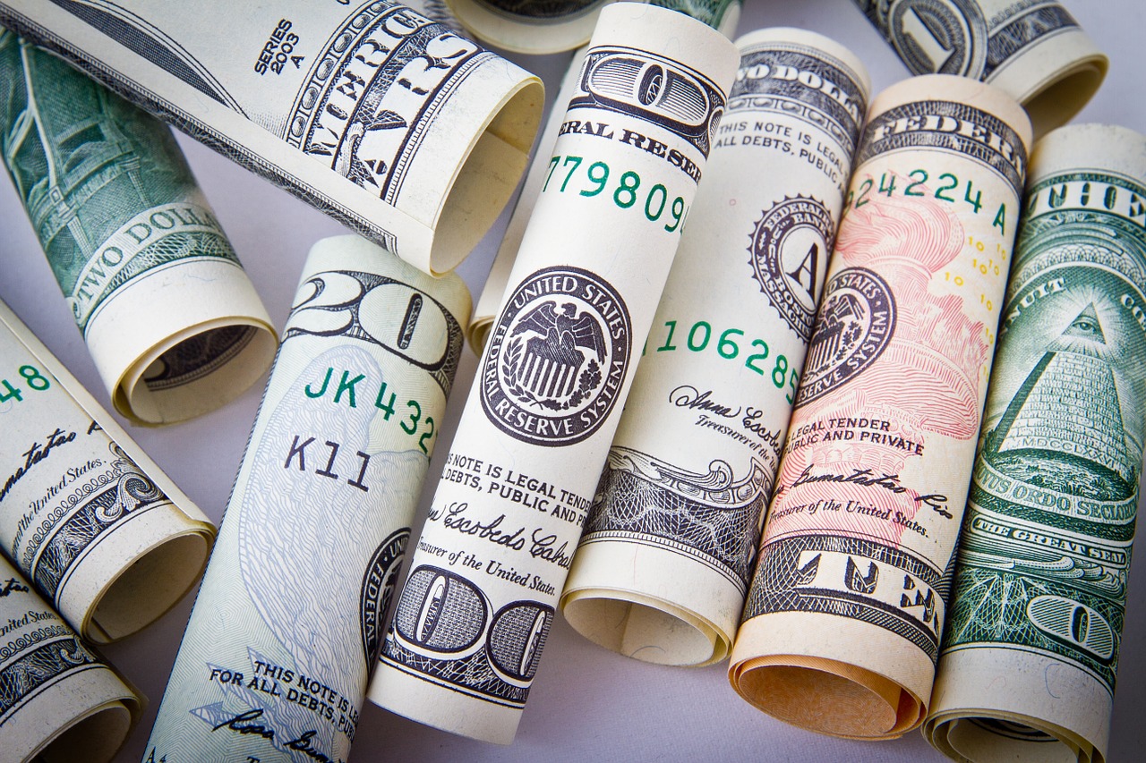 Experts advice leads you to get rich - How to attract money with mind